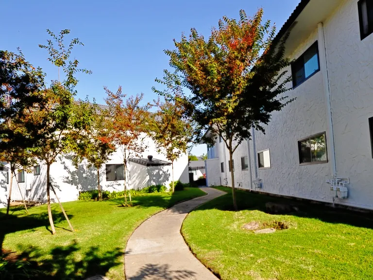 Westgate Apartments in Linda Vista — Photo 19