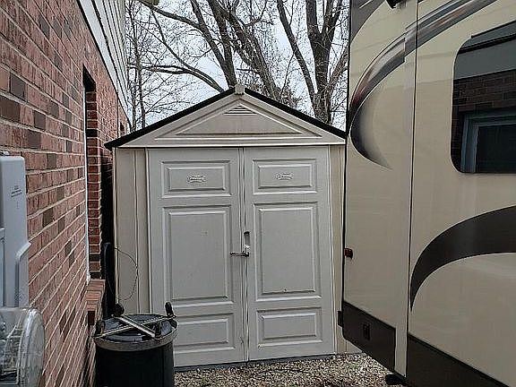Side Driveway Storage