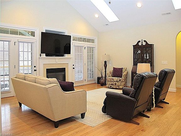 5th image of 5098 Wyngate Village Dr