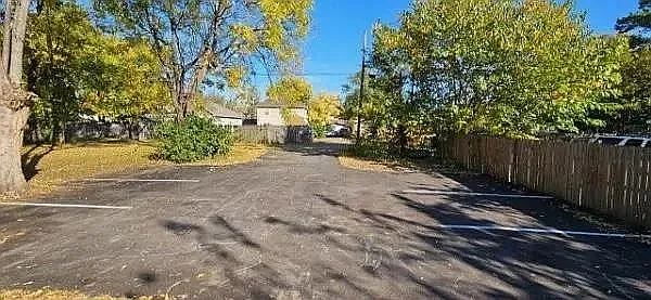 205 Treutland Ave #B — Photo 6