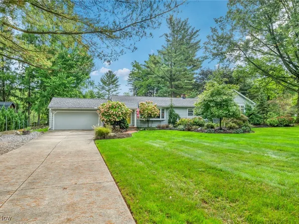 2513 Red Fox Pass, Willoughby Hills, OH 44094