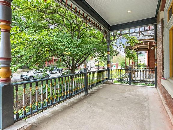 2nd image of 3028 Grand Ave