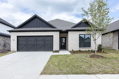 309 Braves Way Photo 1