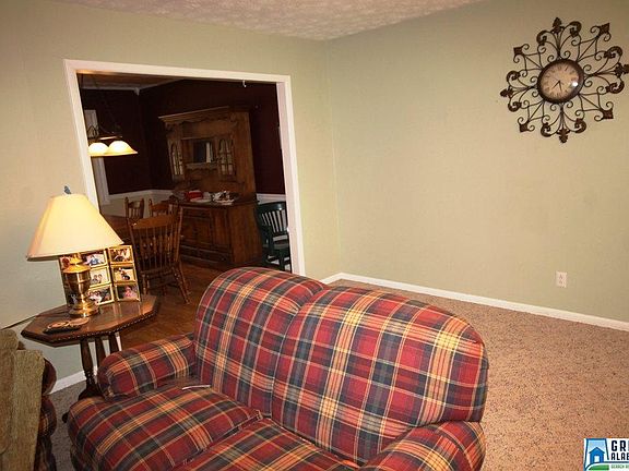 3rd image of 283 Valley Dr N
