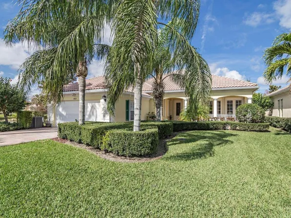 4621 Bontia Dr, Palm Beach Gardens, FL 33418