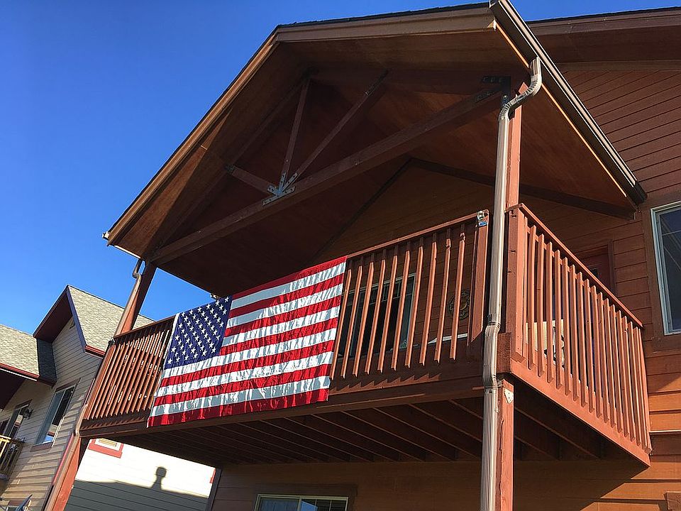 1st image of 6555 Macarthur Dr
