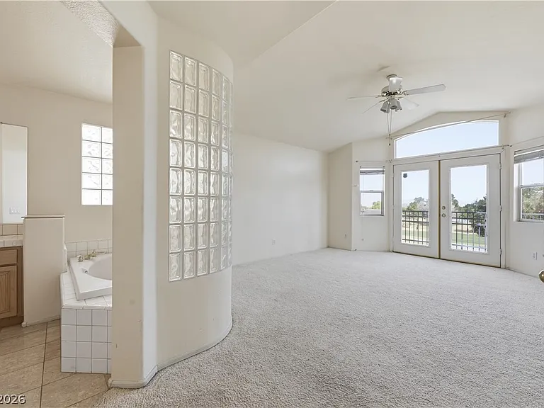 9236 Eagle Ridge Dr — Photo 11