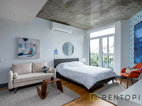 338 Evergreen Avenue image 1 of 7