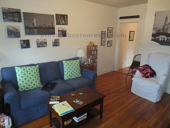 5th image of 1626 Commonwealth Ave #118