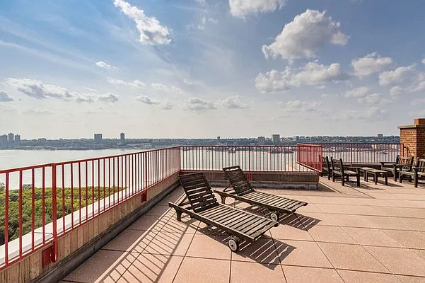 Rented by Brown Harris Stevens | media 39