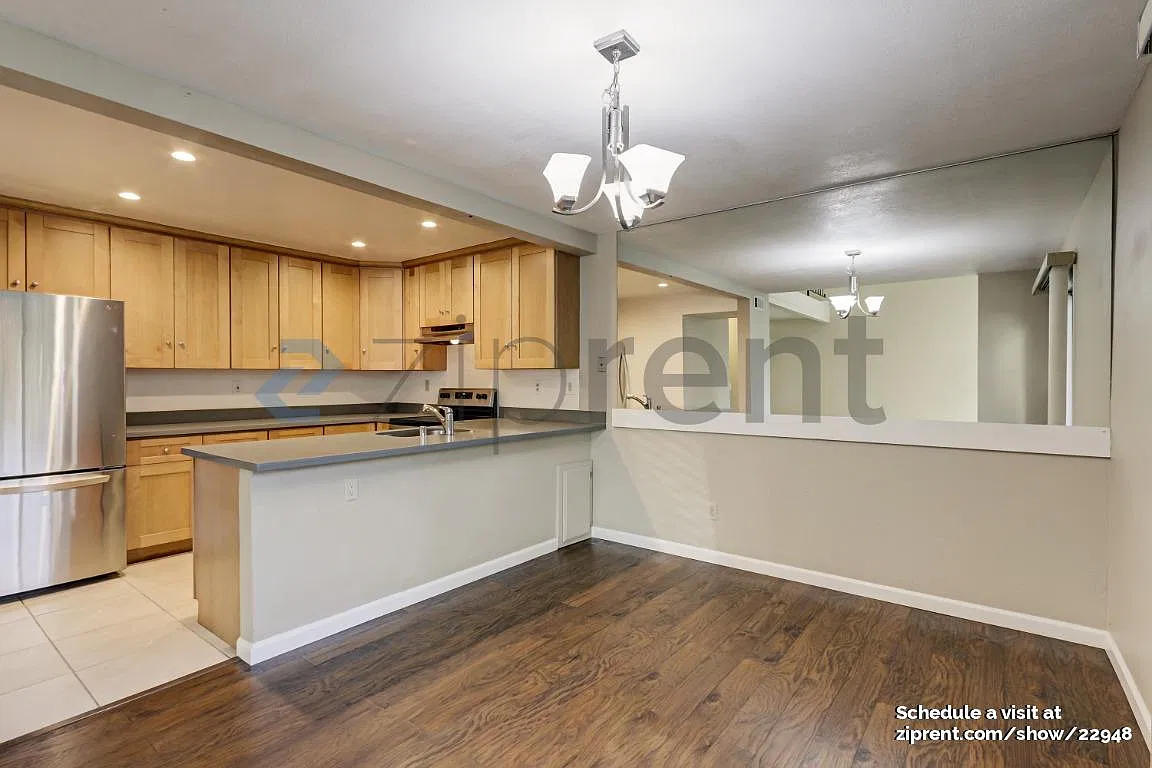 2 bed, 1.5 bath, 1270 sqft, $3,400 — Photo 4