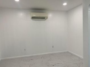 142-20 56, Flushing, NY 11355