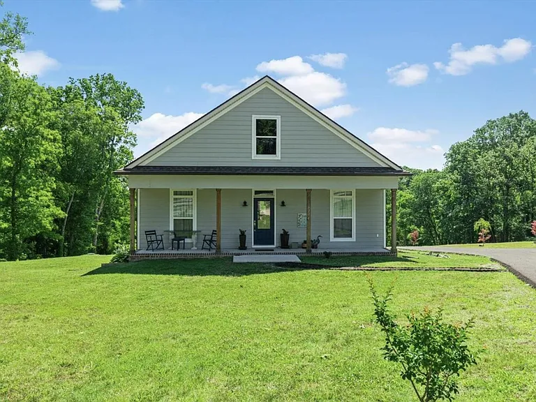 6204 Pettus Rd — Photo 2