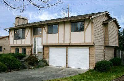 Great 1983 Finn Hill home on a quiet cul-de-sac, close to Lake Washington Schools, shops, and the lake.