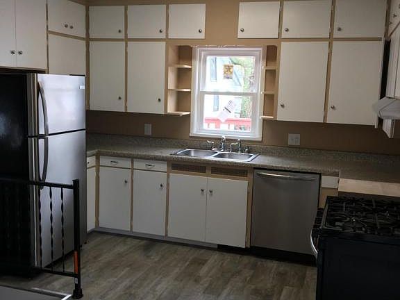 5th image of 62 Wiltshire Ave