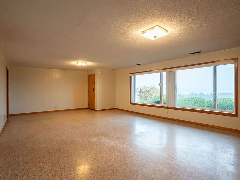 610 N Aurora Ave — Photo 11