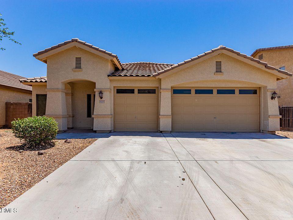 1st image of 44247 W Canyon Creek Dr