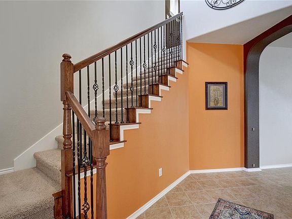 4th image of 2117 Ocallahan Dr
