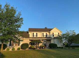 5816 Green Ivy Ln, Monclova, OH 43542