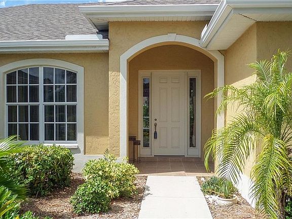 5th image of 7041 Oxford Cir