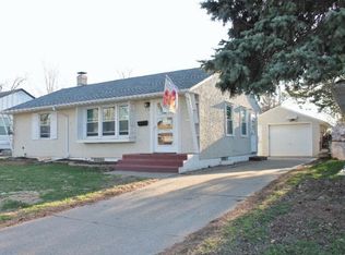 1165 Hall Ave, West Saint Paul, MN 55118
