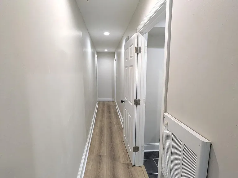 5750-52 Rising Sun Ave #B1 — Photo 18