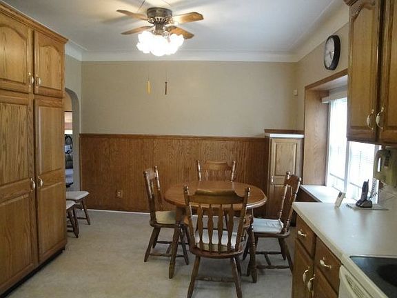 4th image of 613 Linwood Ave