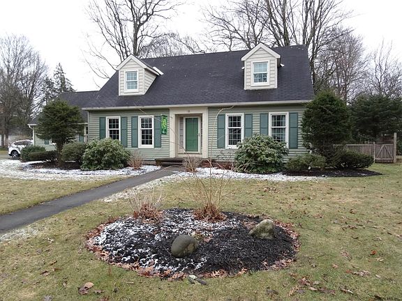2nd image of 15 Maplewood Dr