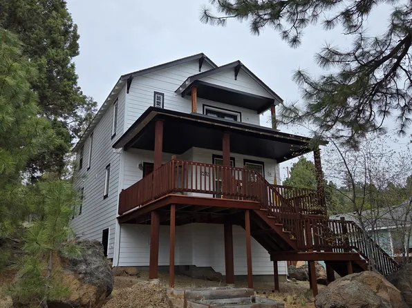 2242 Torrey Pines Dr, Bend, OR 97703