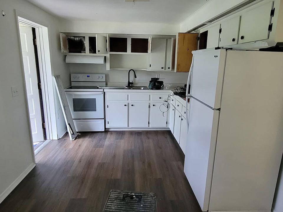 1st image of 124 6th Wahneta St W #2