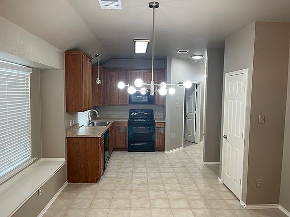 4th image of 9908 Concord Dr