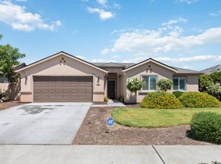 2259 Elizabeth Dr, Hanford, CA