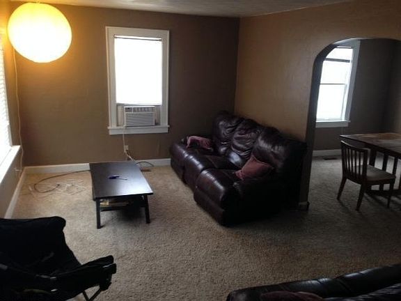 5th image of 1411 Crawford St