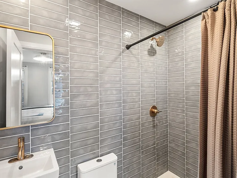 10 Lamson Ct #1 — Photo 3