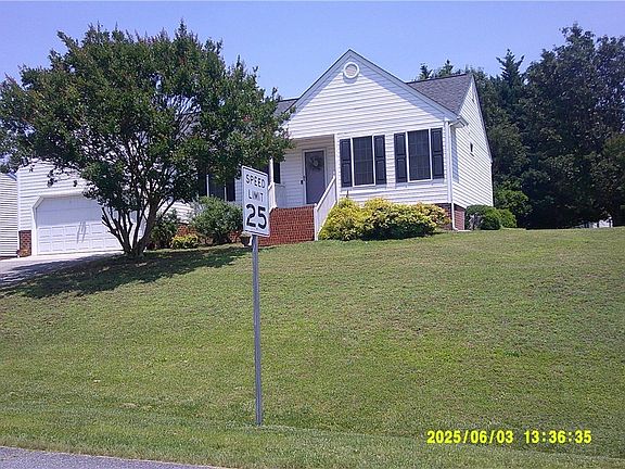 2nd image of 7962 Baneberry Dr