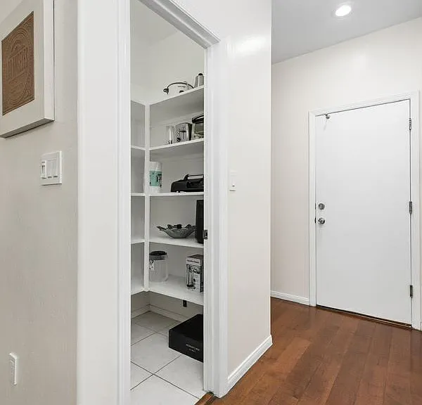 606 Windsor Park Dr — Photo 29