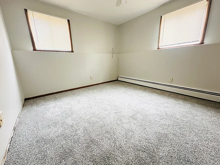1720 32nd St SW #1720 — Photo 8