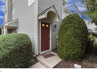 2102B Yarmouth Ln, Mount Laurel, NJ 08054
