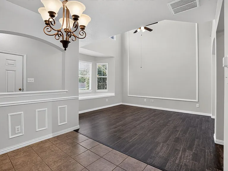 3112 Bedford Rd — Photo 10