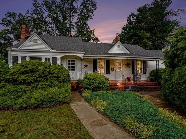 133 Mountain View Rd, Mount Airy, NC 27030