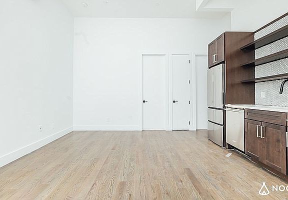 2nd image of 644 Lorimer St #3F