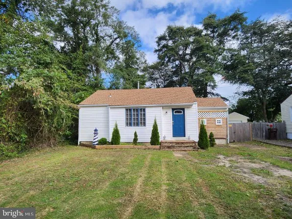 607 Bay Blvd, Bayville, NJ 08721
