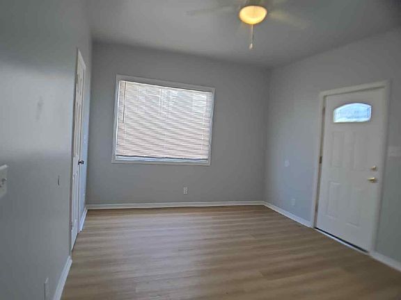 5th image of 1006-1006A W North Ave #1