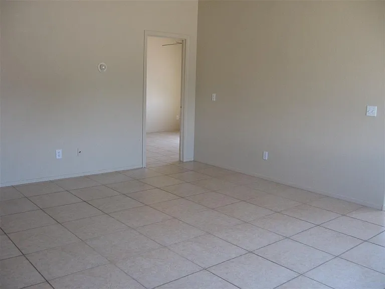 6000 Crown Jewel St — Photo 7