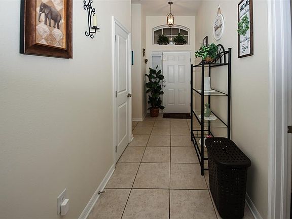 3rd image of 14148 Finsbury Dr