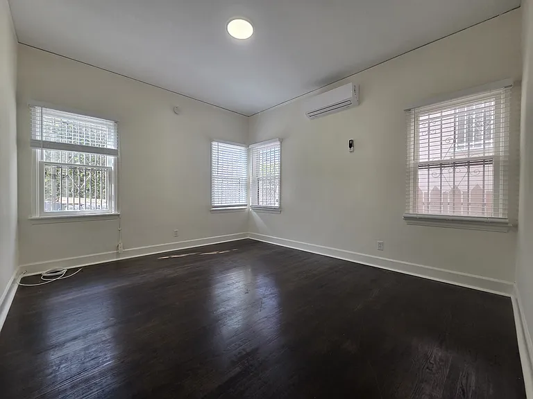 107 N Sweetzer Ave #107 — Photo 11
