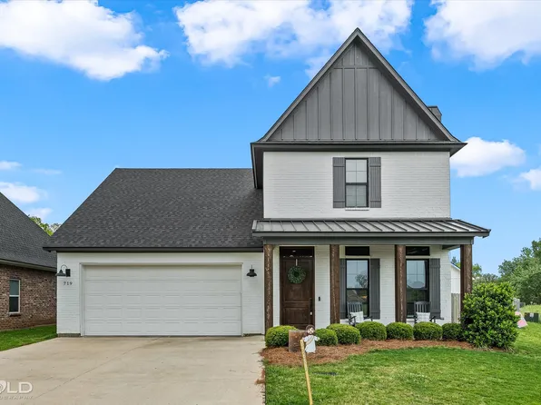719 Perfect Pl, Bossier City, LA 71111