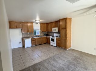 21600 Loop St APT C, Tehachapi, CA 93561
