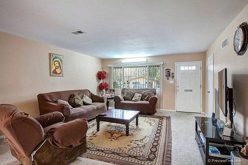 5th image of 687 E Camden Ave