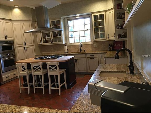 4th image of 489 Winding Creek Pl